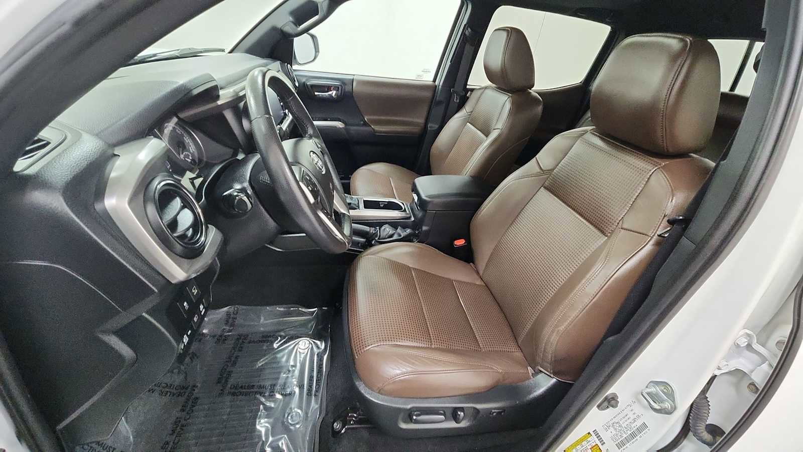 Thumbnail: 2021 Toyota Tacoma - 13