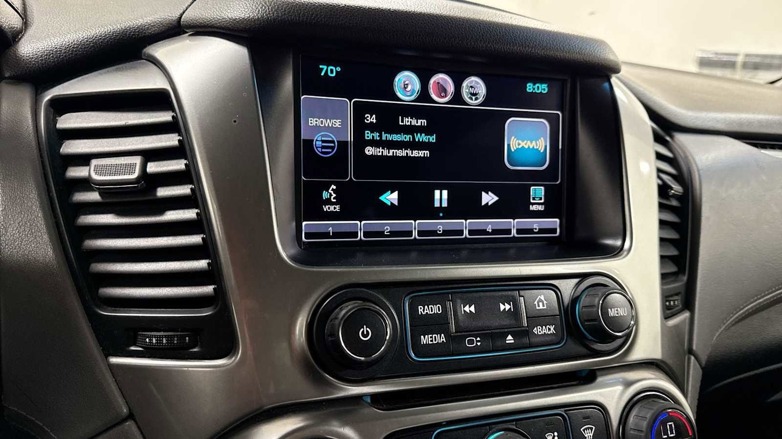 Thumbnail: 2015 Chevrolet Suburban - 18