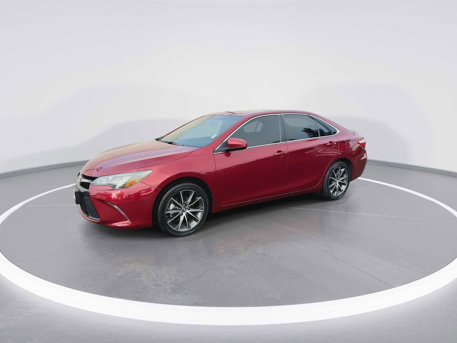 Thumbnail: 2017 Toyota Camry - 4