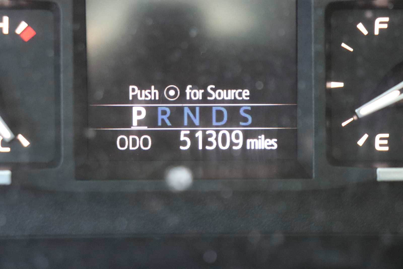 Thumbnail: 2021 Toyota Tundra - 10