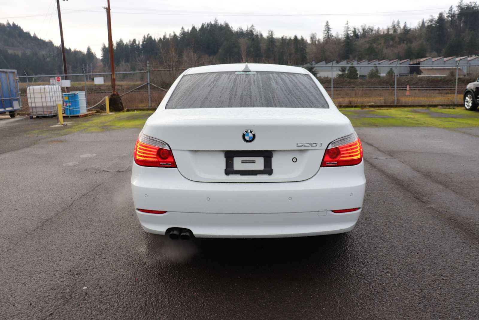 Thumbnail: 2010 BMW 5 Series - 6