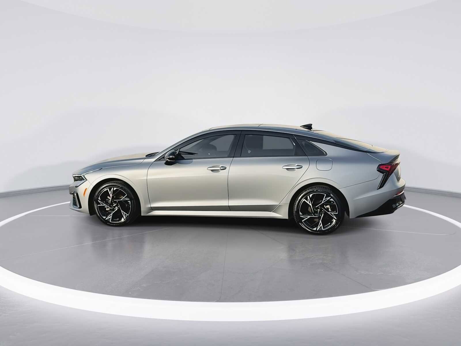 Thumbnail: 2025 Kia K5 - 5