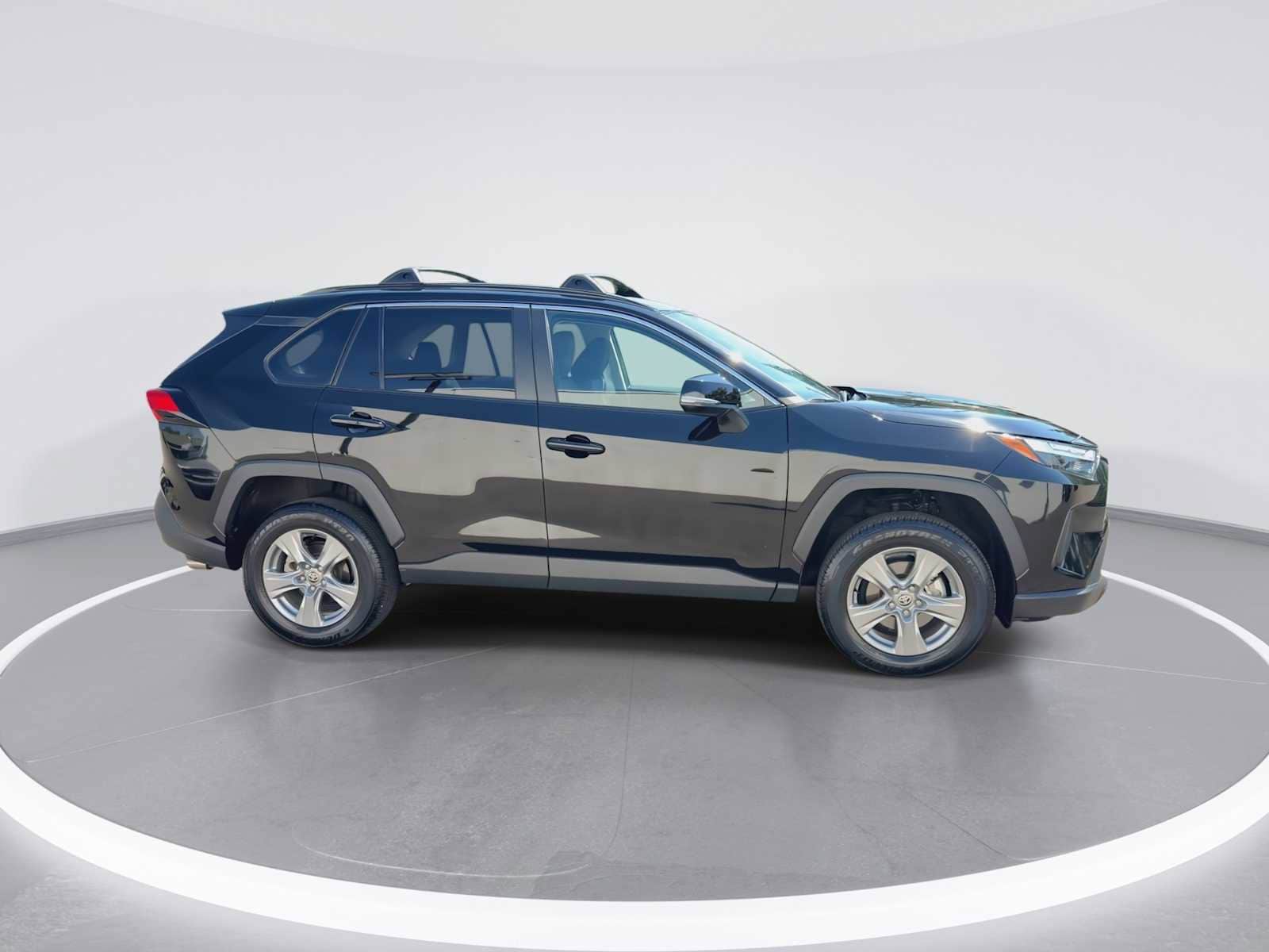 Thumbnail: 2025 Toyota RAV4 - 9