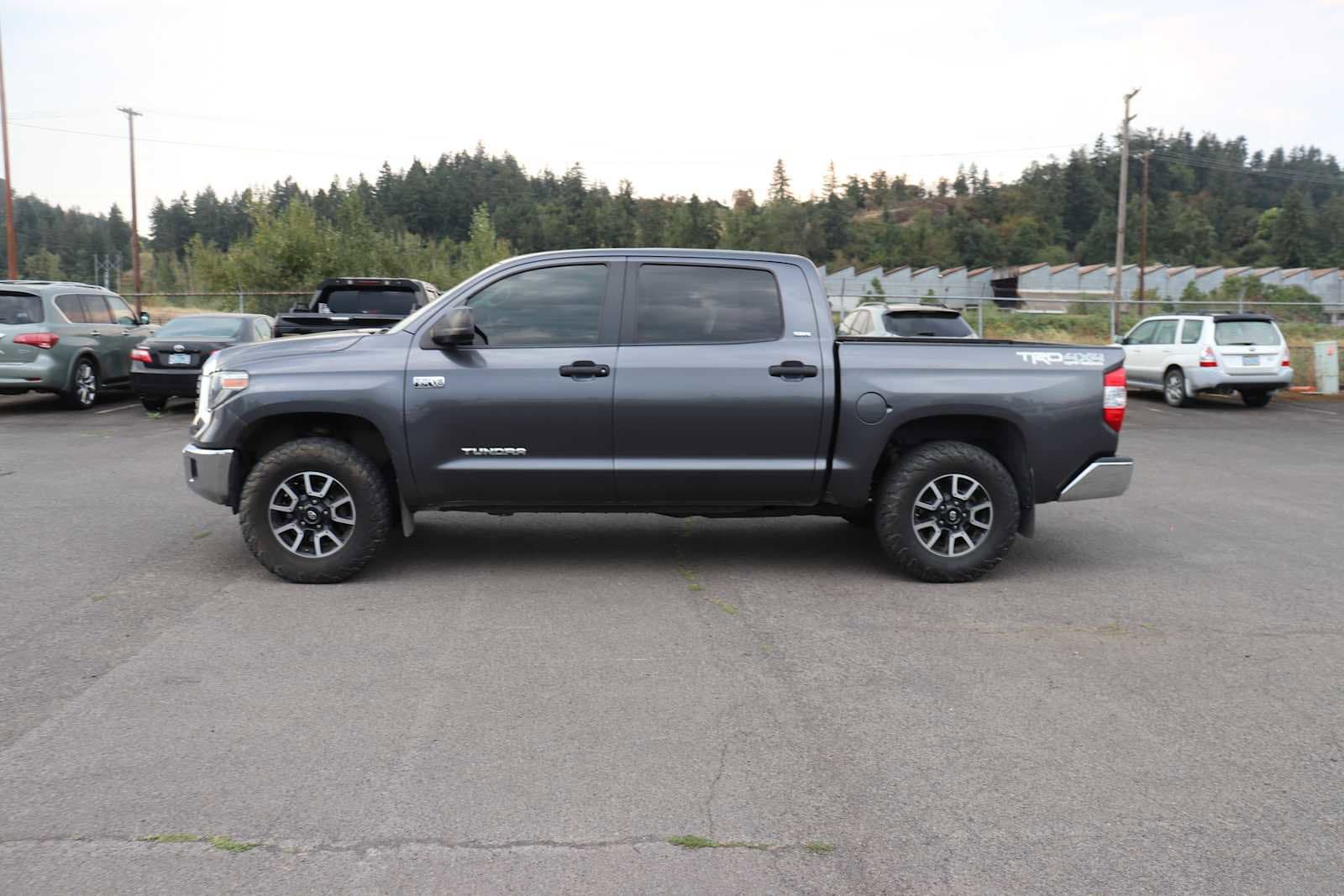 Thumbnail: 2018 Toyota Tundra - 8