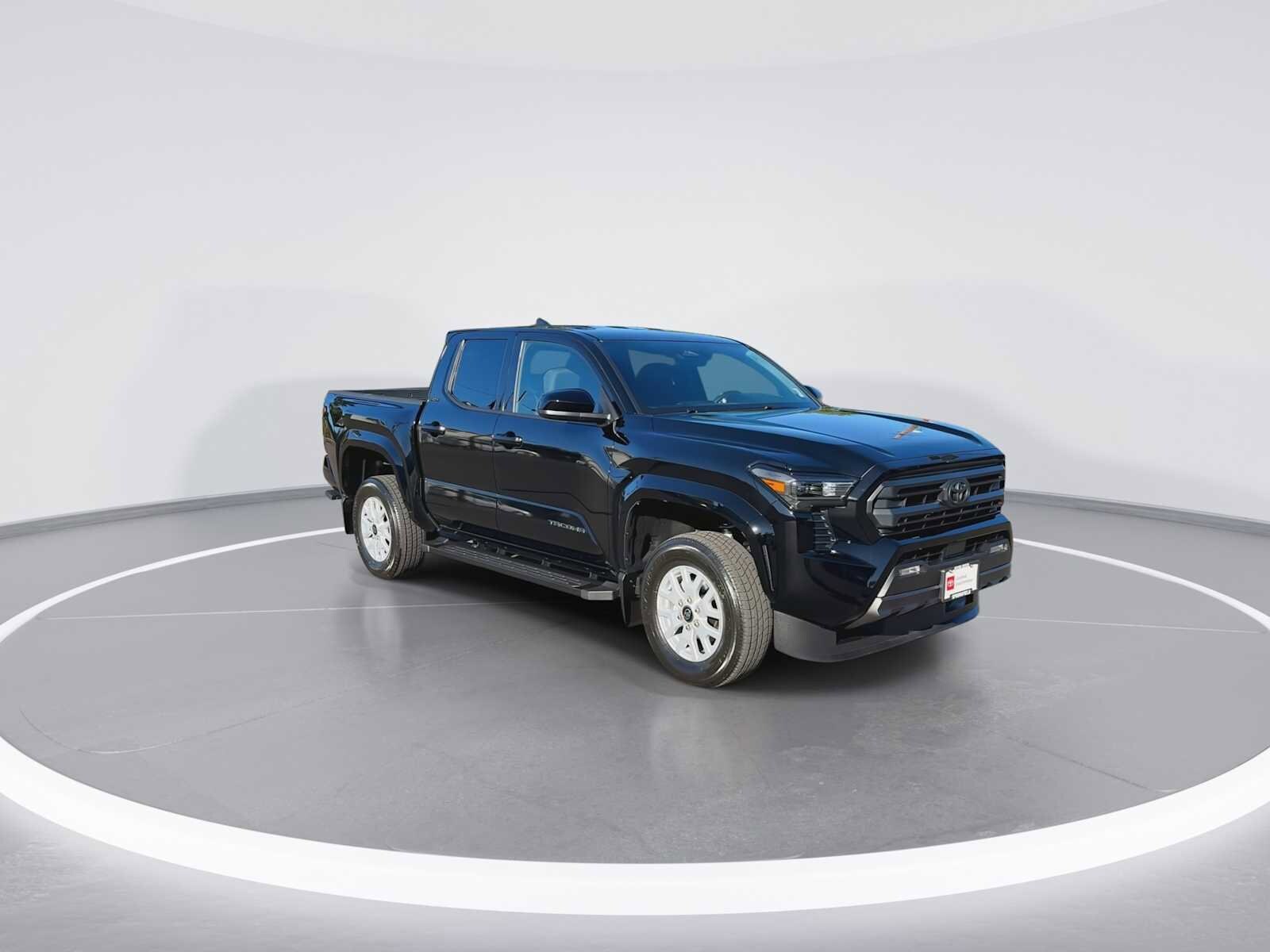 2025 Toyota Tacoma SR5 photo 2