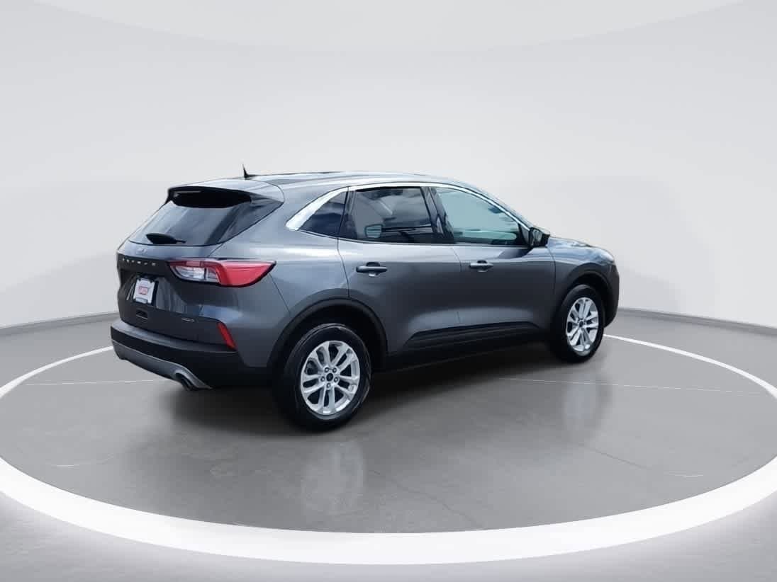 Thumbnail: 2021 Ford Escape - 8