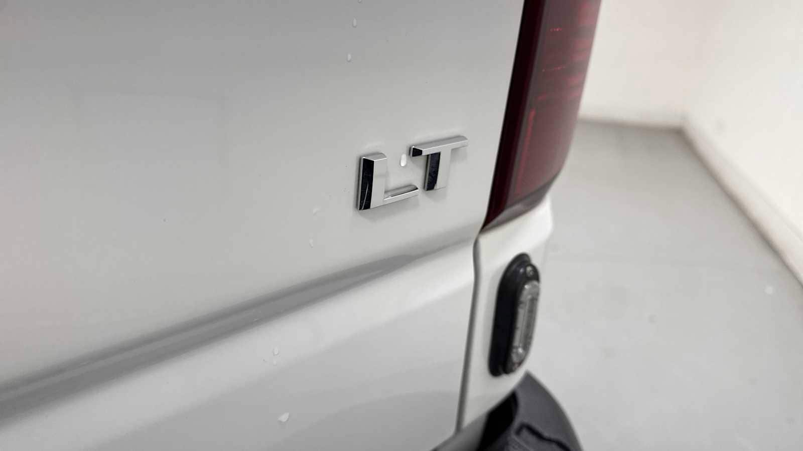 Thumbnail: 2020 Chevrolet Silverado 1500 - 27