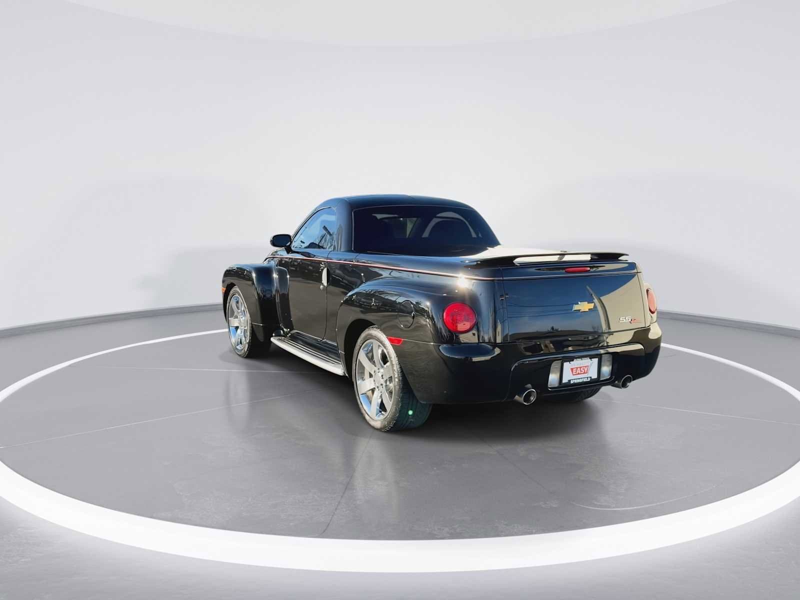 Thumbnail: 2004 Chevrolet SSR - 6