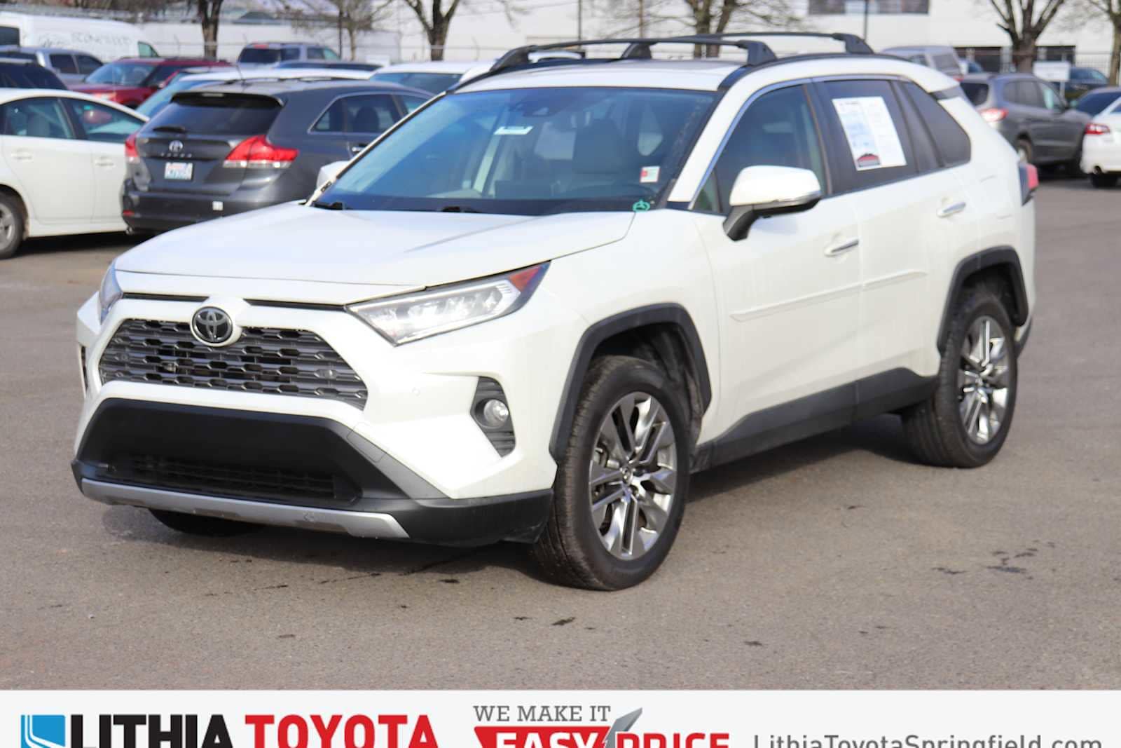 Thumbnail: 2019 Toyota RAV4 - 1