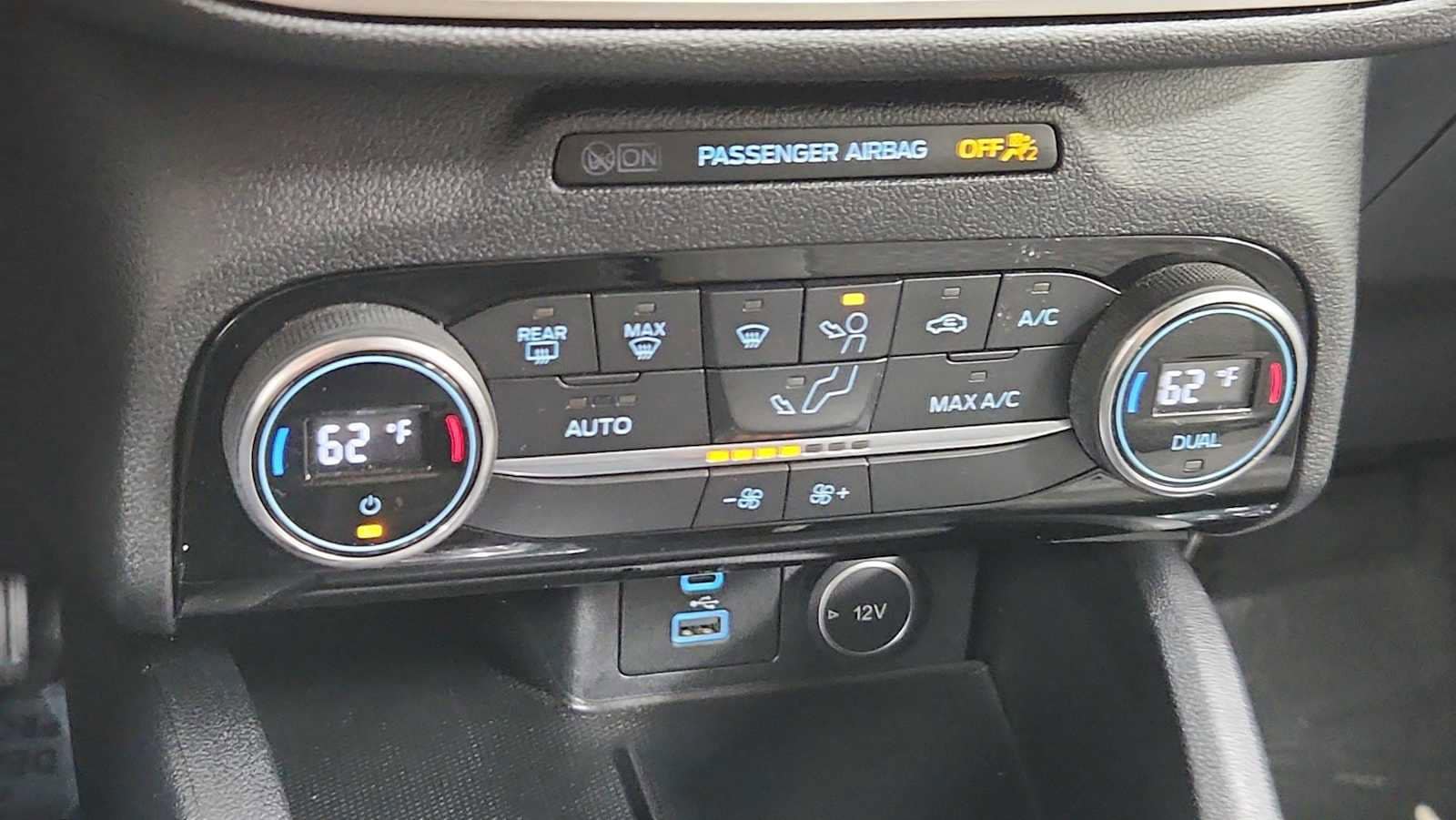 Thumbnail: 2021 Ford Escape - 20