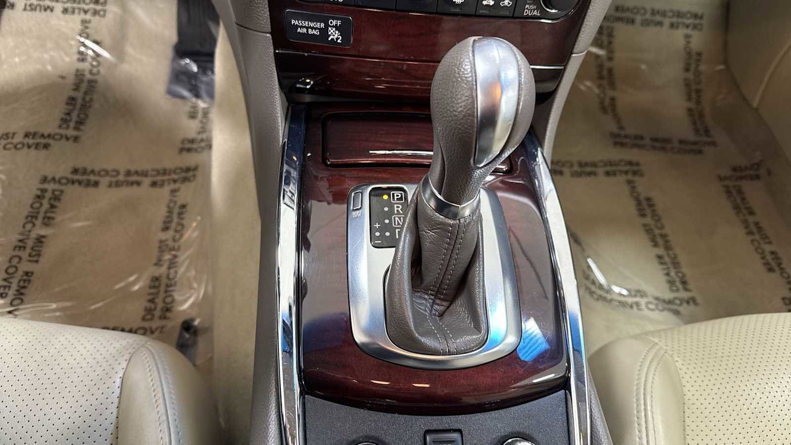 Thumbnail: 2010 INFINITI G37 - 22