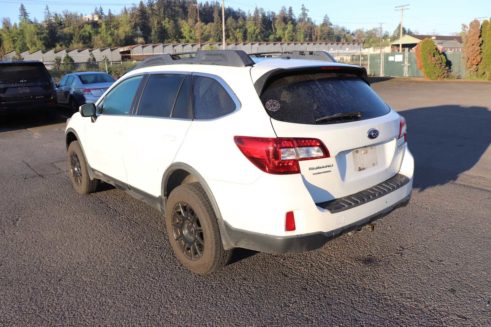Thumbnail: 2015 Subaru Outback - 7