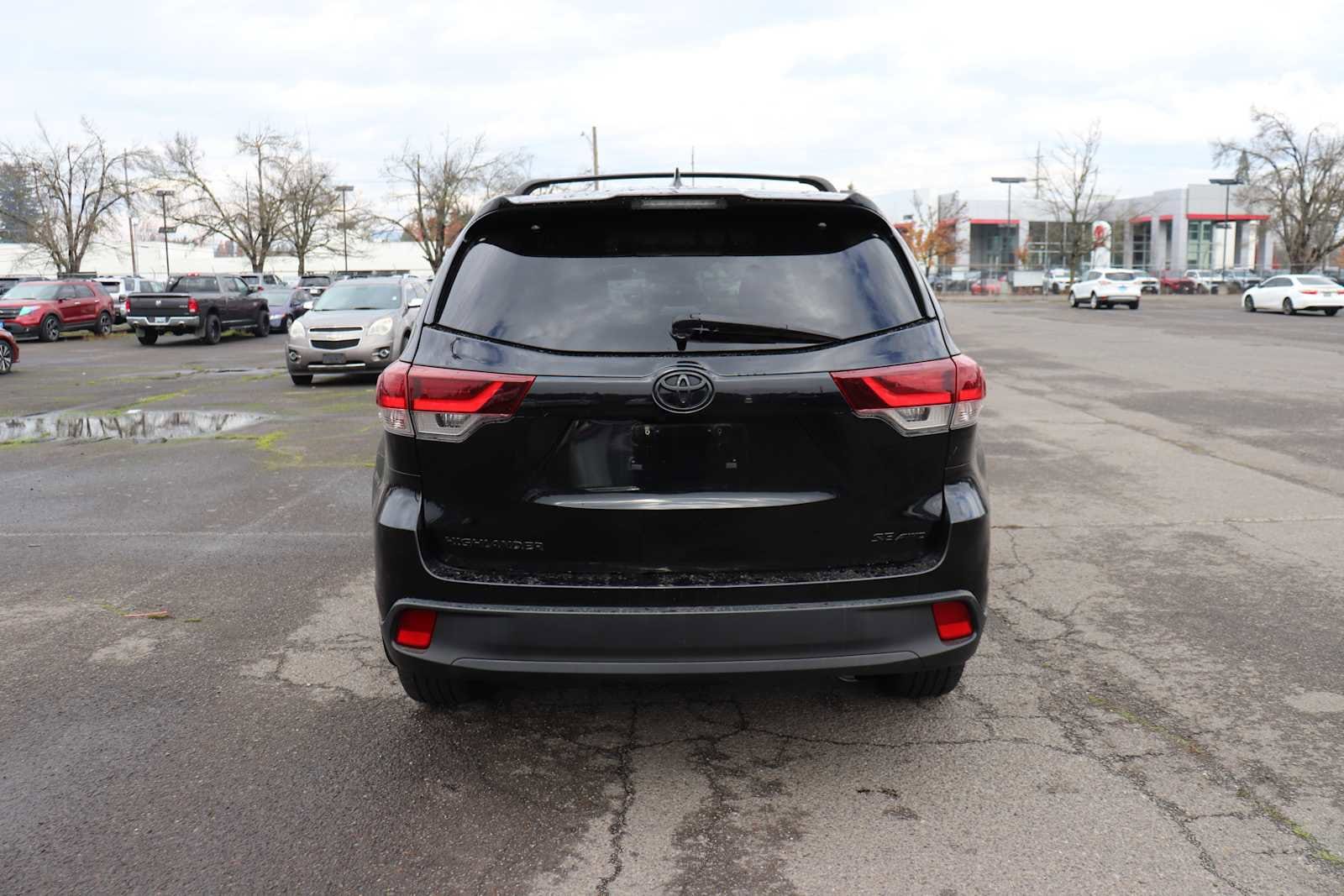 Thumbnail: 2019 Toyota Highlander - 6