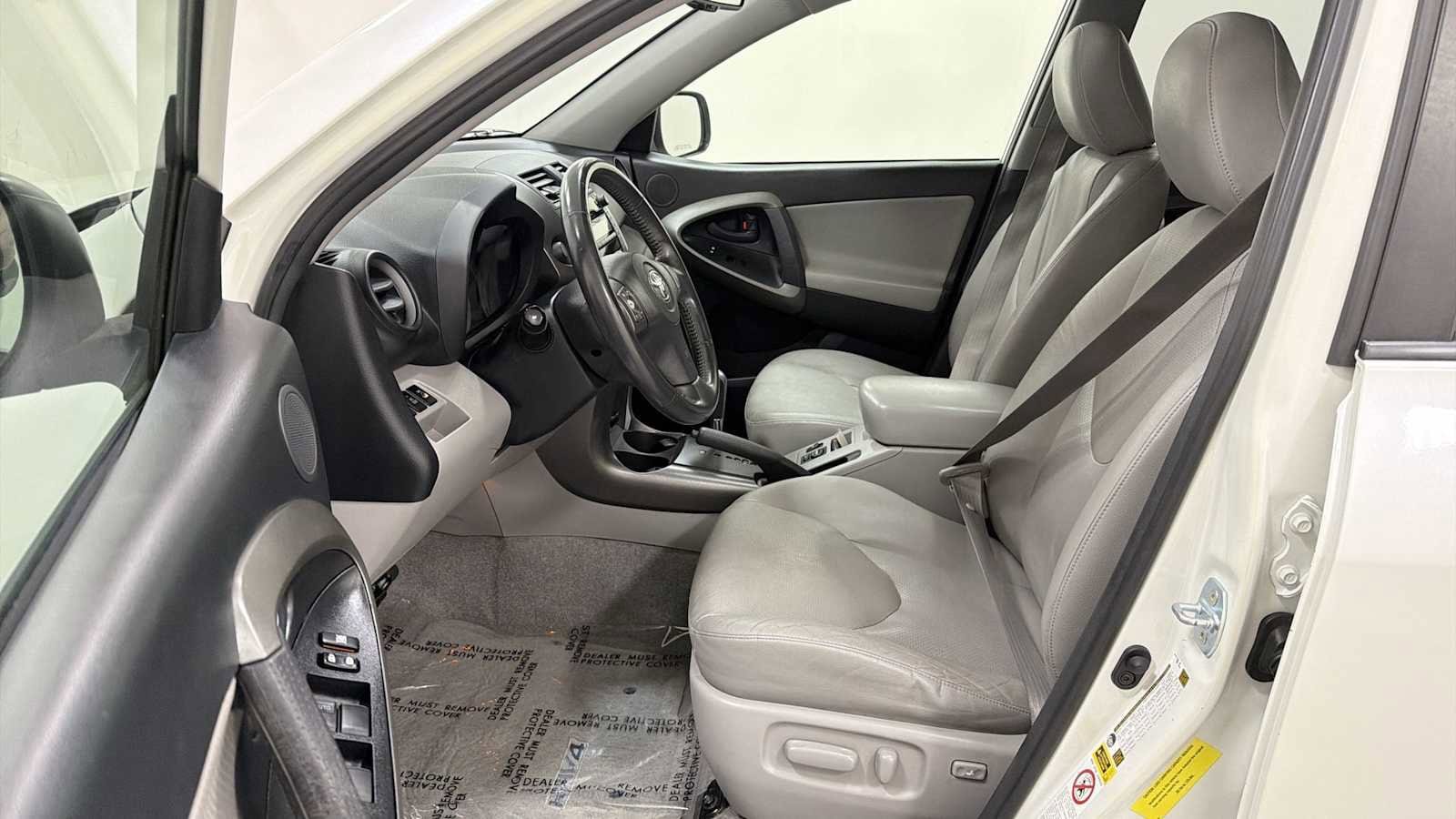 Thumbnail: 2009 Toyota RAV4 - 13