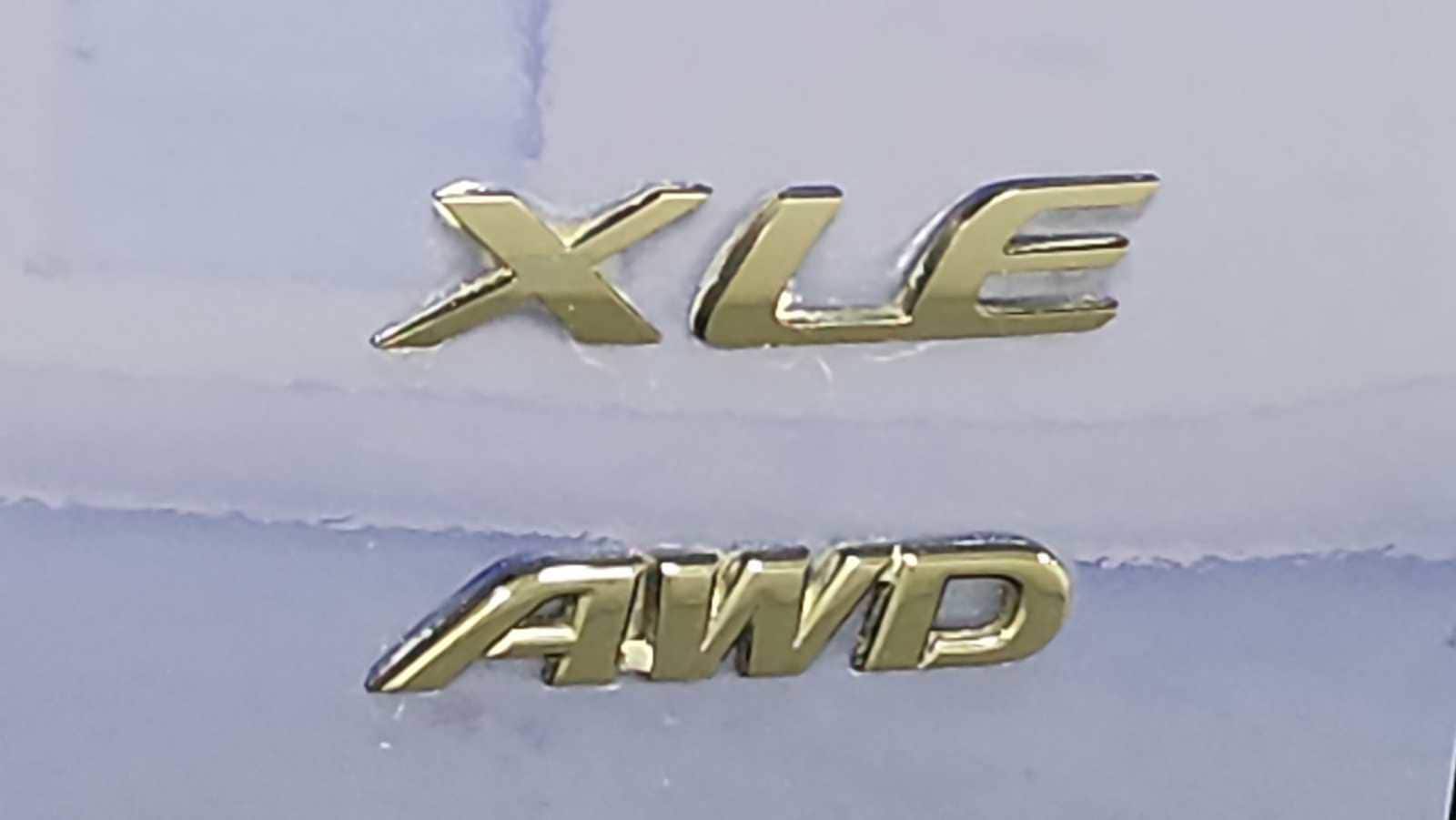 Thumbnail: 2022 Toyota Corolla Cross - 29