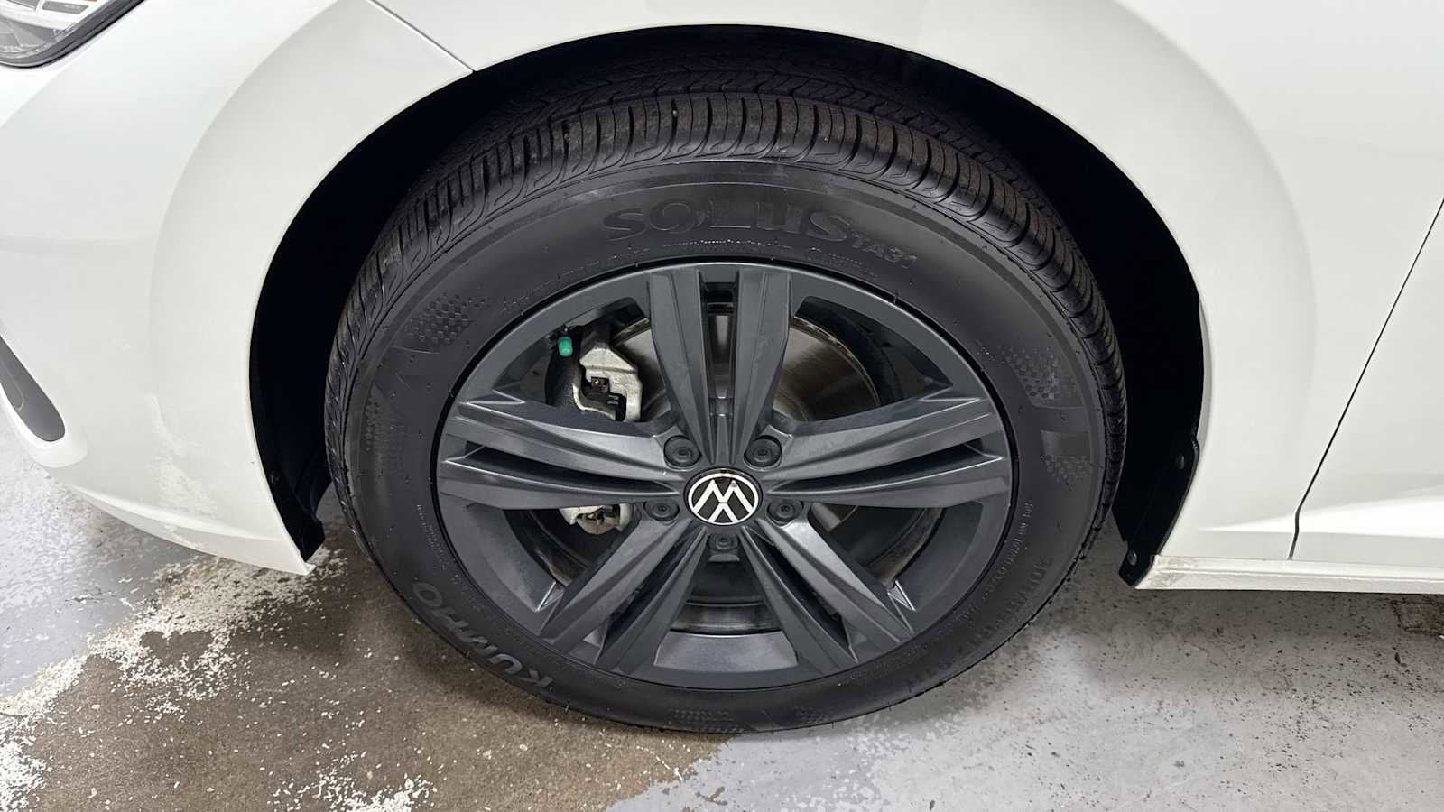 2024 Volkswagen Jetta SE 10