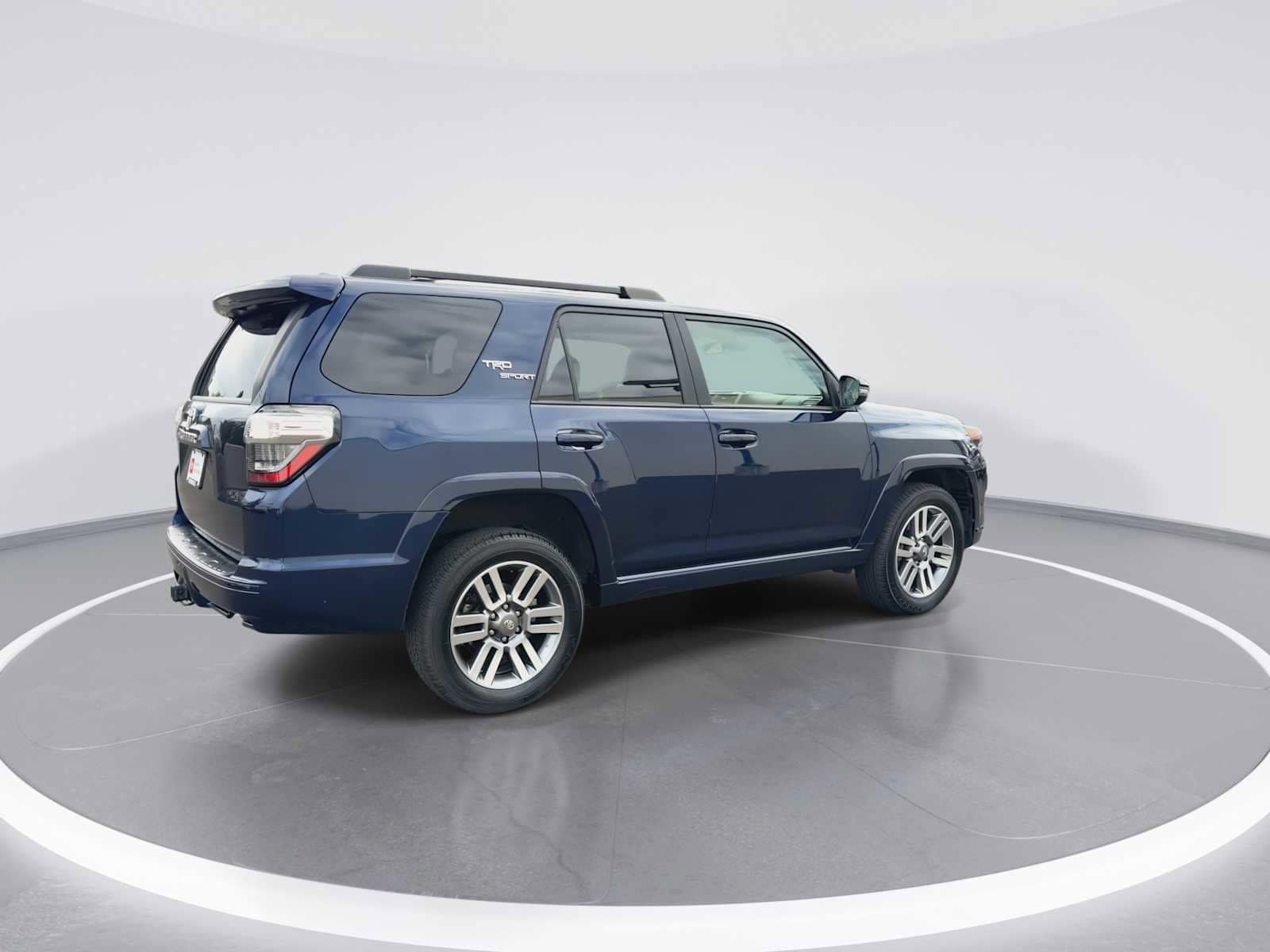 Thumbnail: 2022 Toyota 4Runner - 8