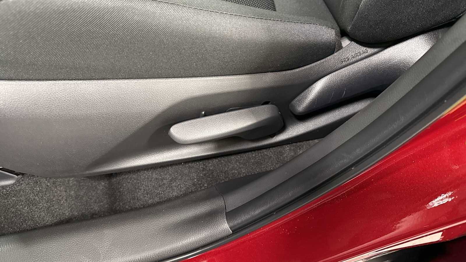 Thumbnail: 2025 Toyota RAV4 - 14