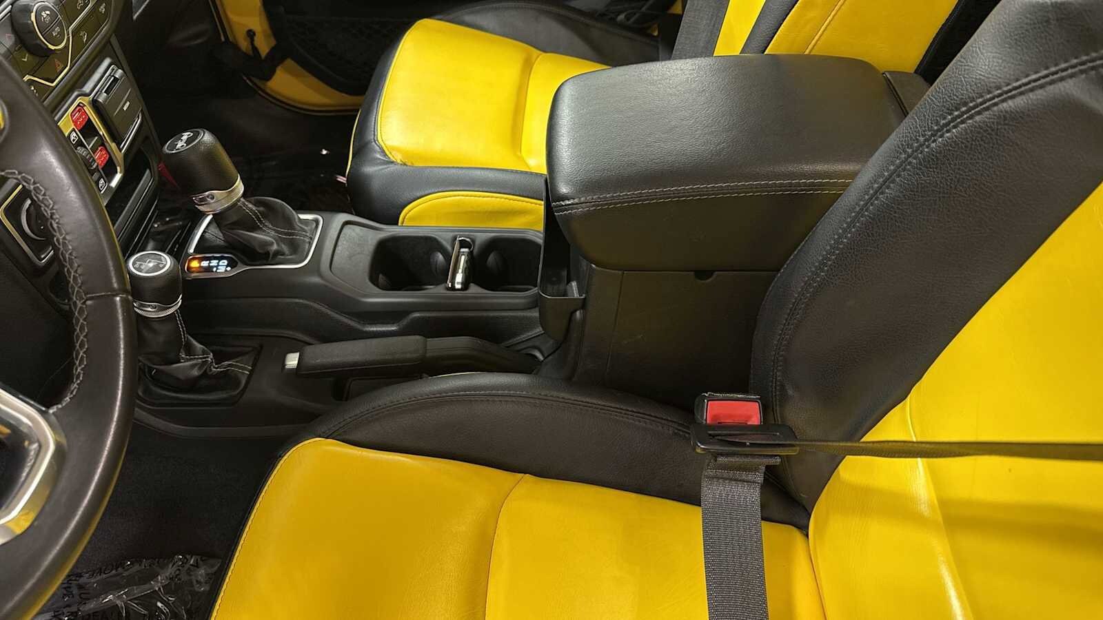 Thumbnail: 2019 Jeep Wrangler - 24