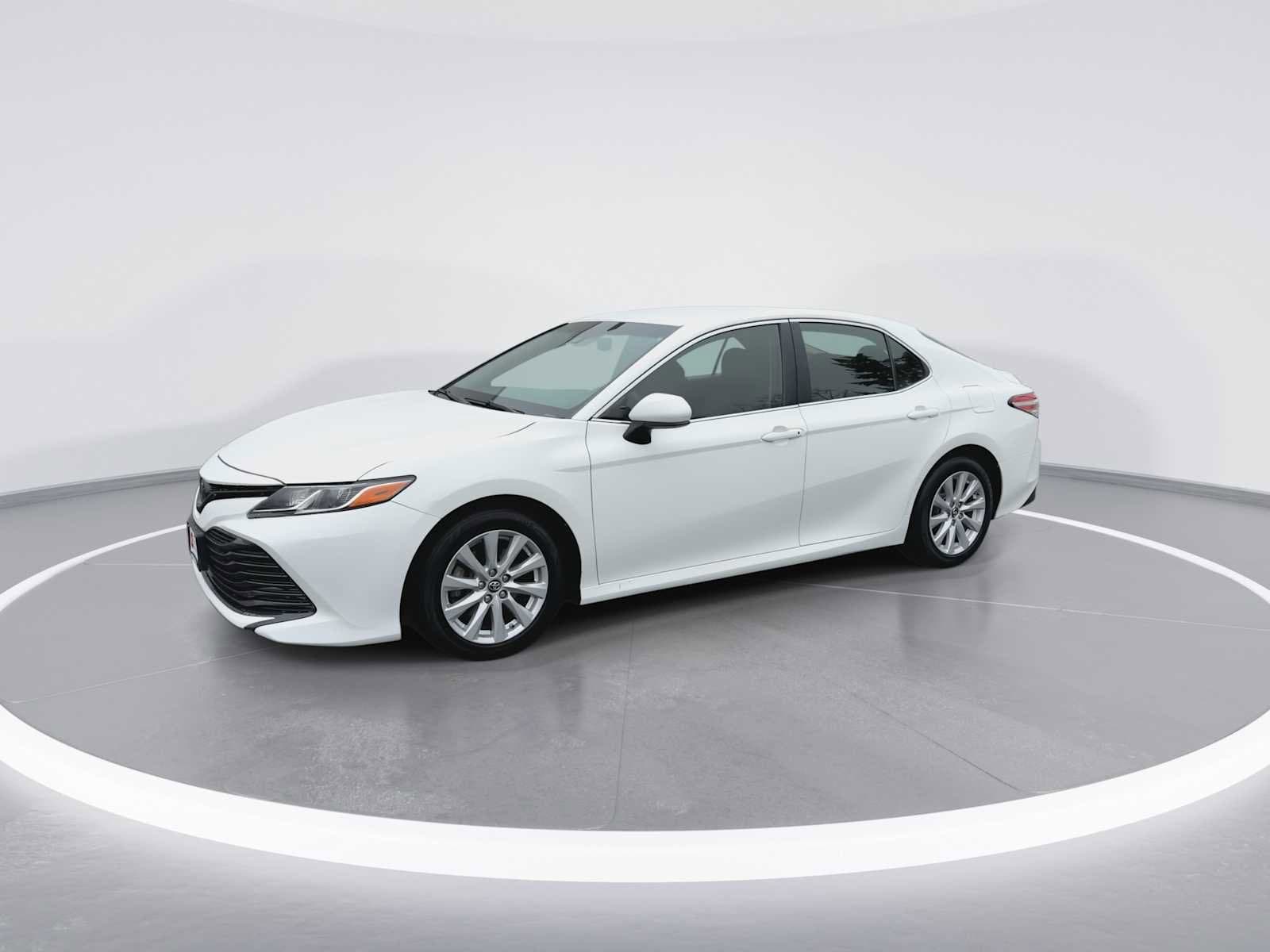 Thumbnail: 2018 Toyota Camry - 4
