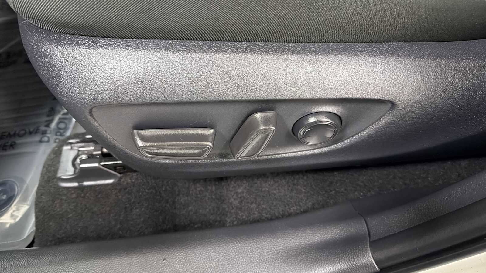 Thumbnail: 2025 Toyota RAV4 - 14