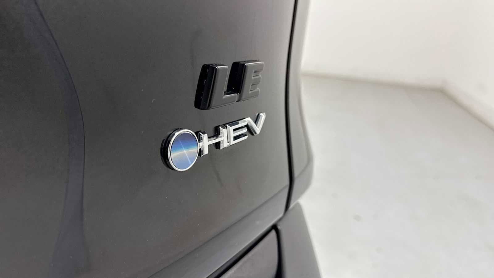 Thumbnail: 2025 Toyota RAV4 - 28