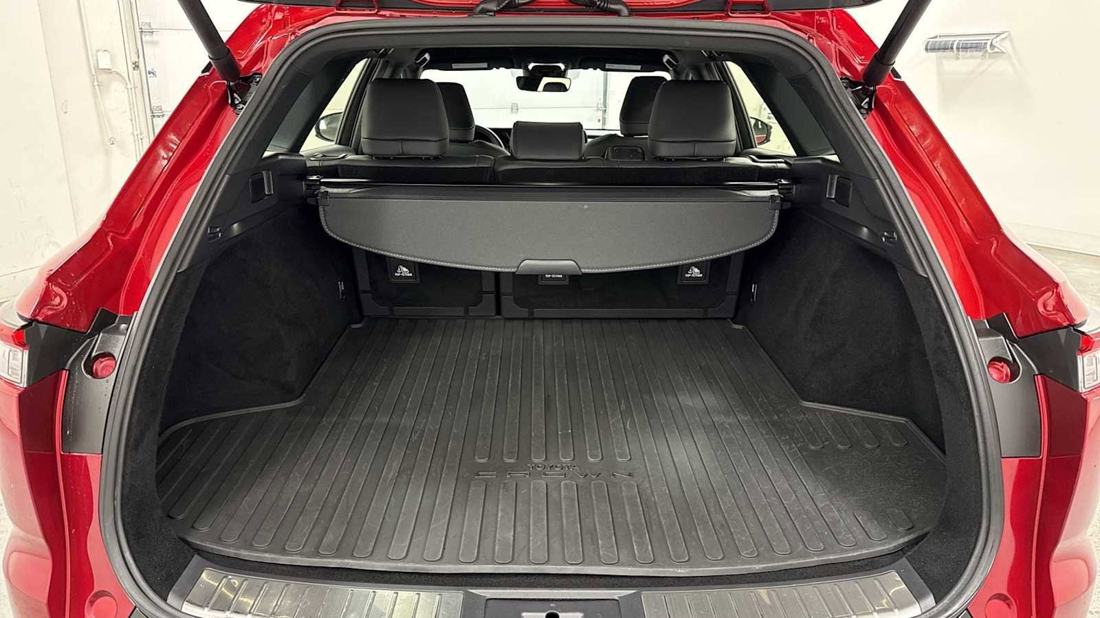 Thumbnail: 2025 Toyota Crown Signia - 27