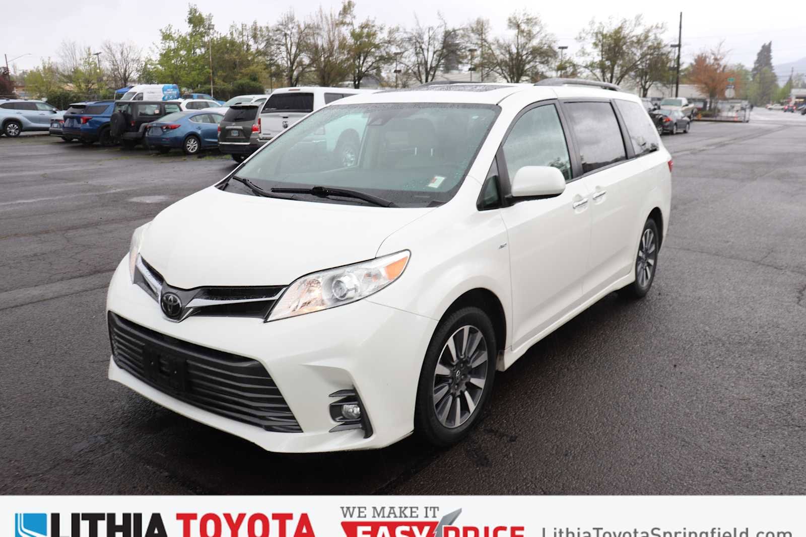 Thumbnail: 2020 Toyota Sienna - 1