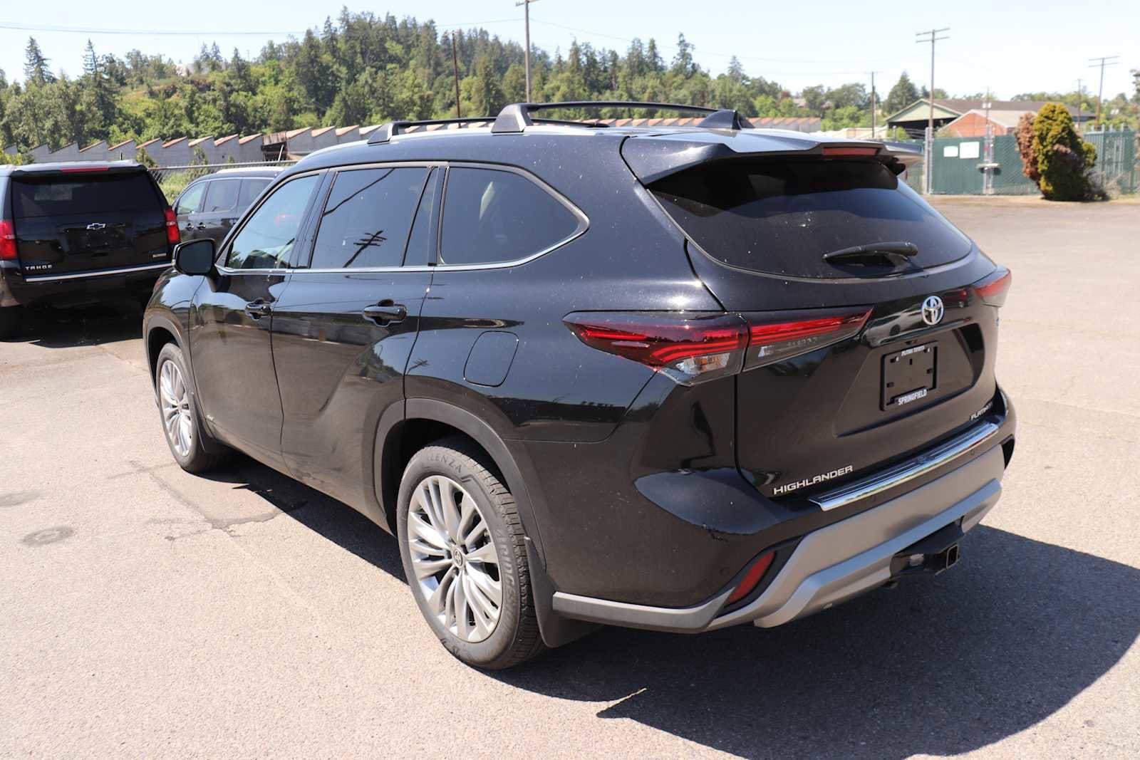 Thumbnail: 2026 Toyota Highlander - 7