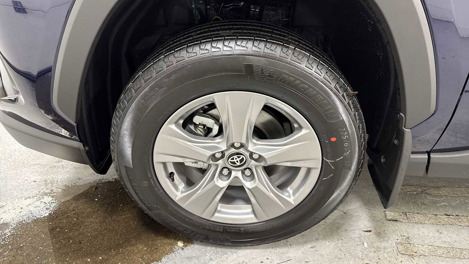 Thumbnail: 2025 Toyota RAV4 - 10