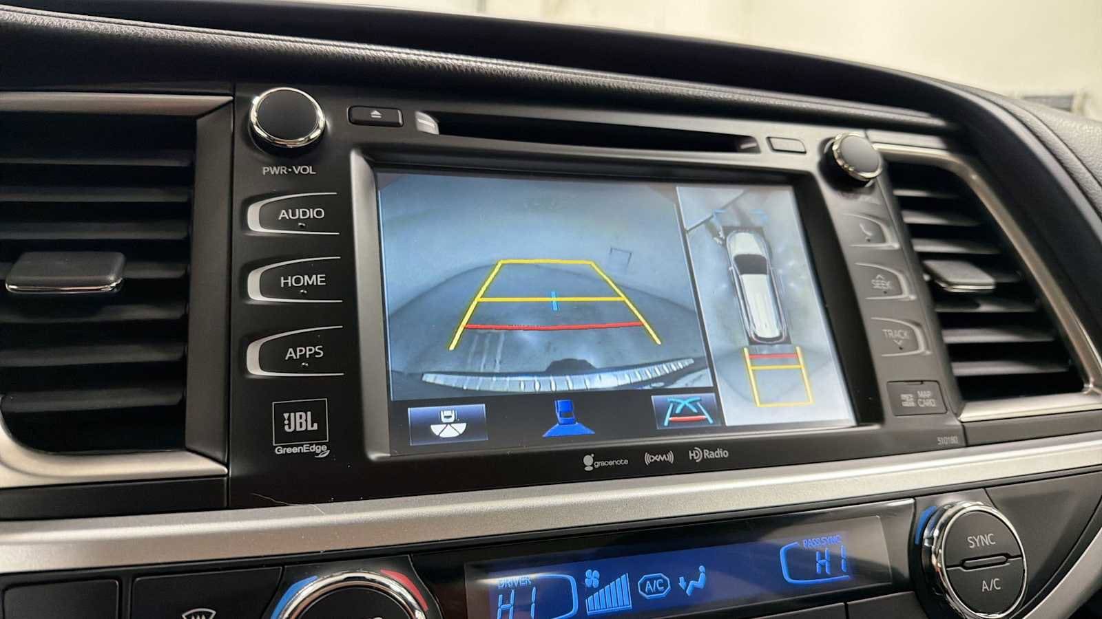 Thumbnail: 2017 Toyota Highlander - 19