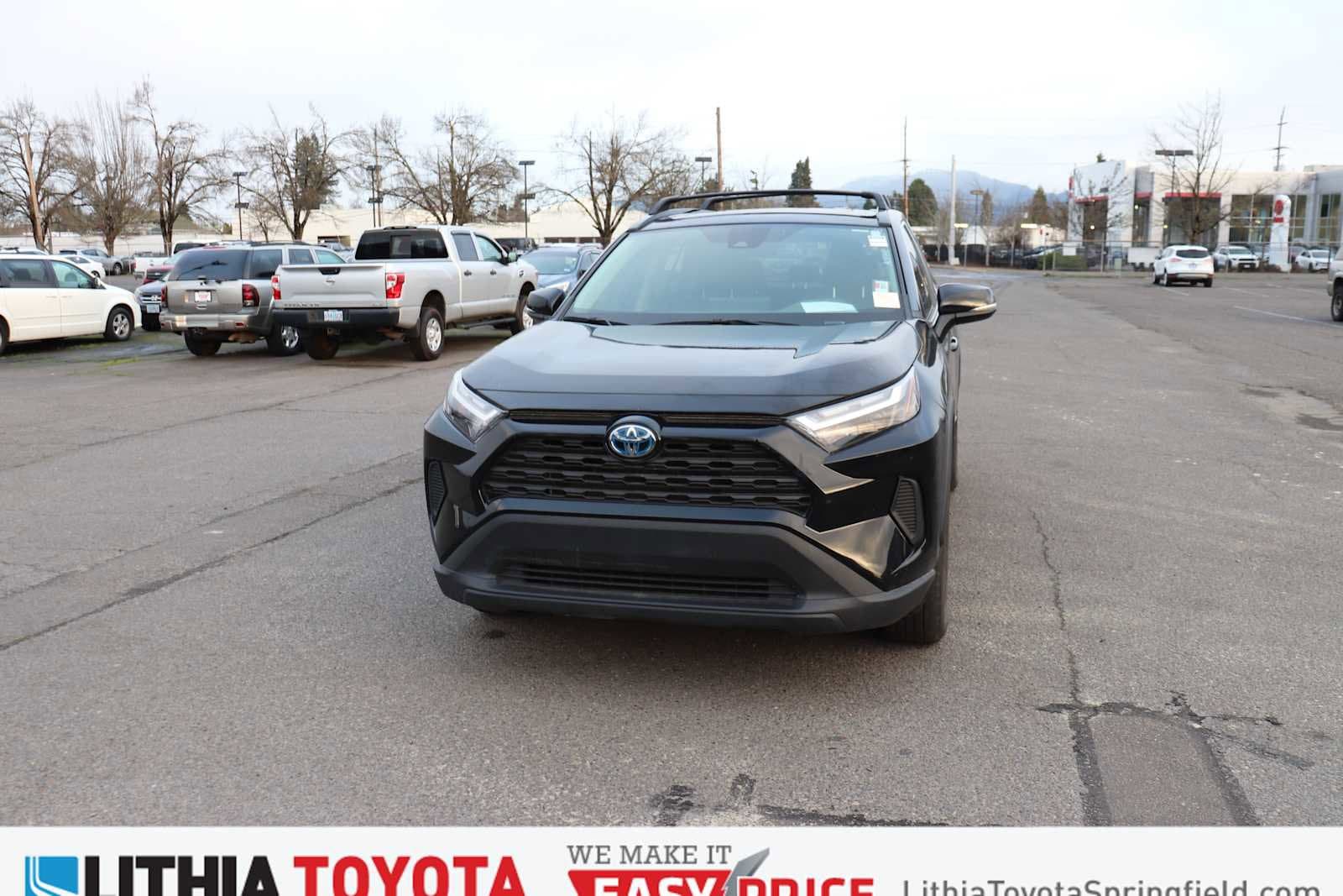 Thumbnail: 2024 Toyota RAV4 - 1