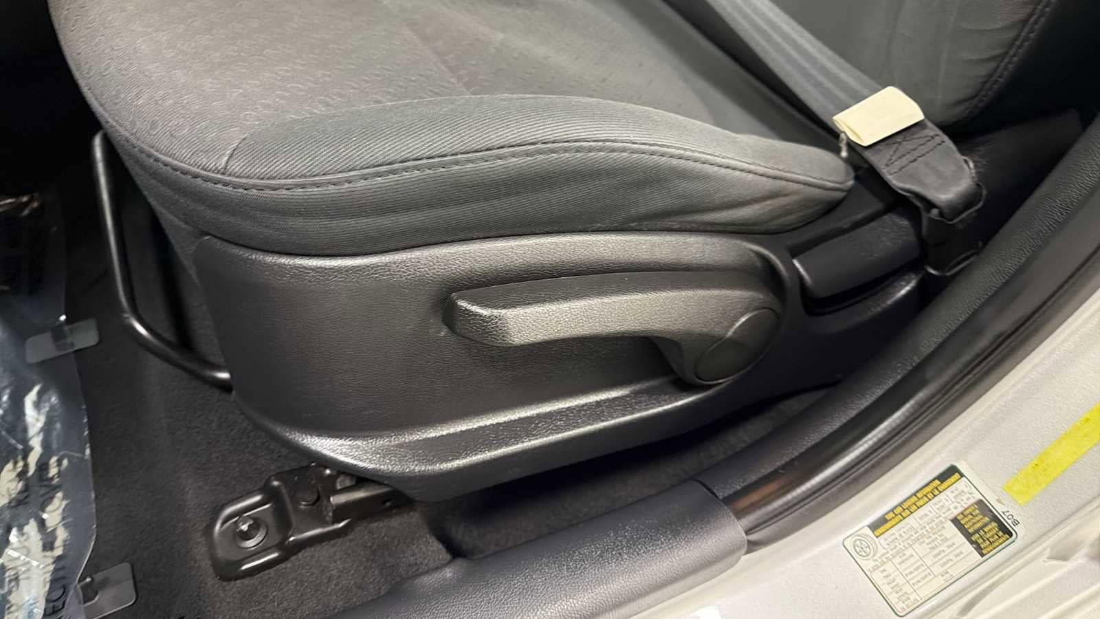 Thumbnail: 2012 Hyundai Accent - 14