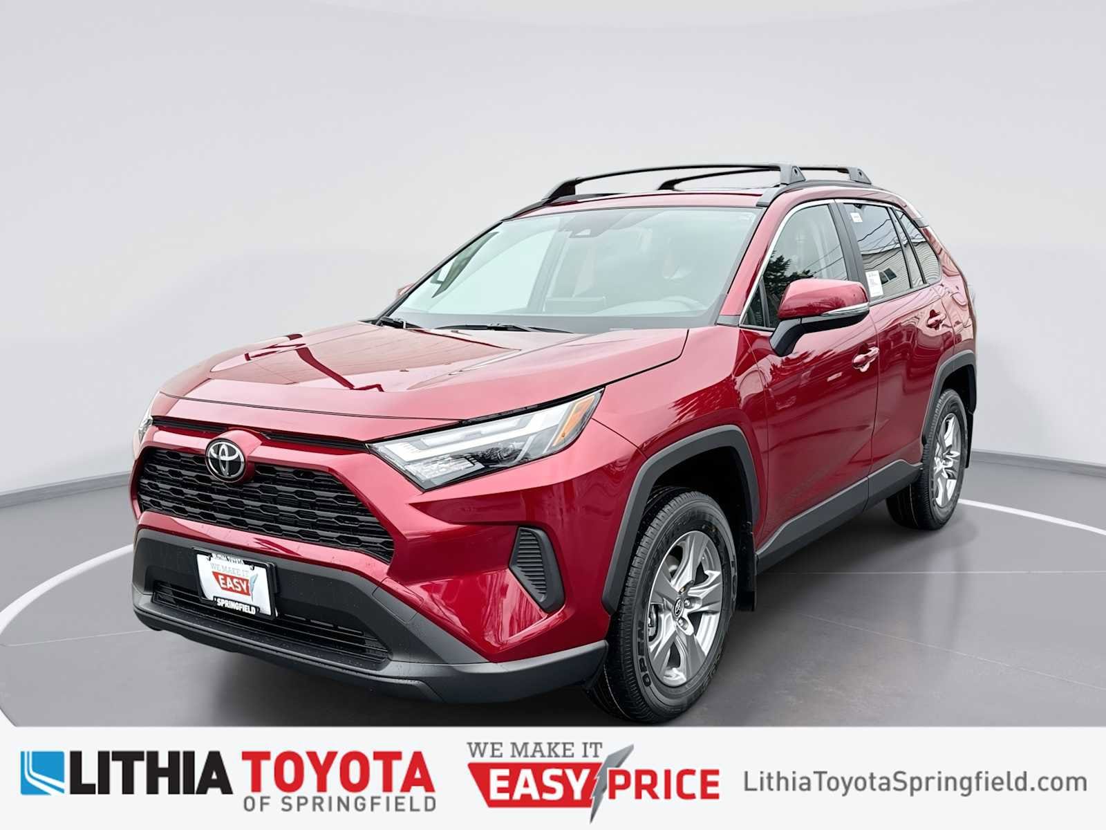 2025 Toyota RAV4 XLE's photo