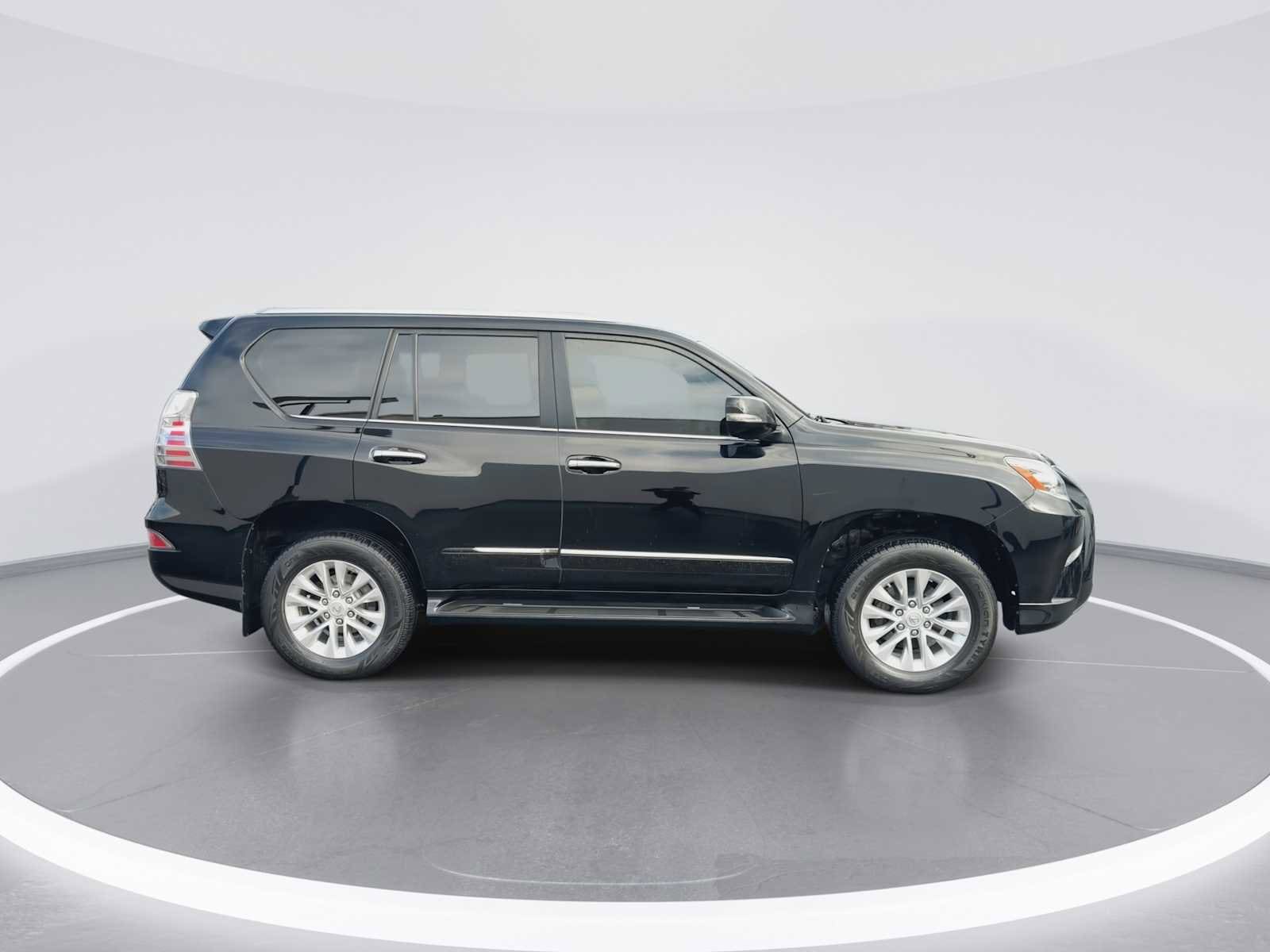 Thumbnail: 2019 Lexus GX - 9