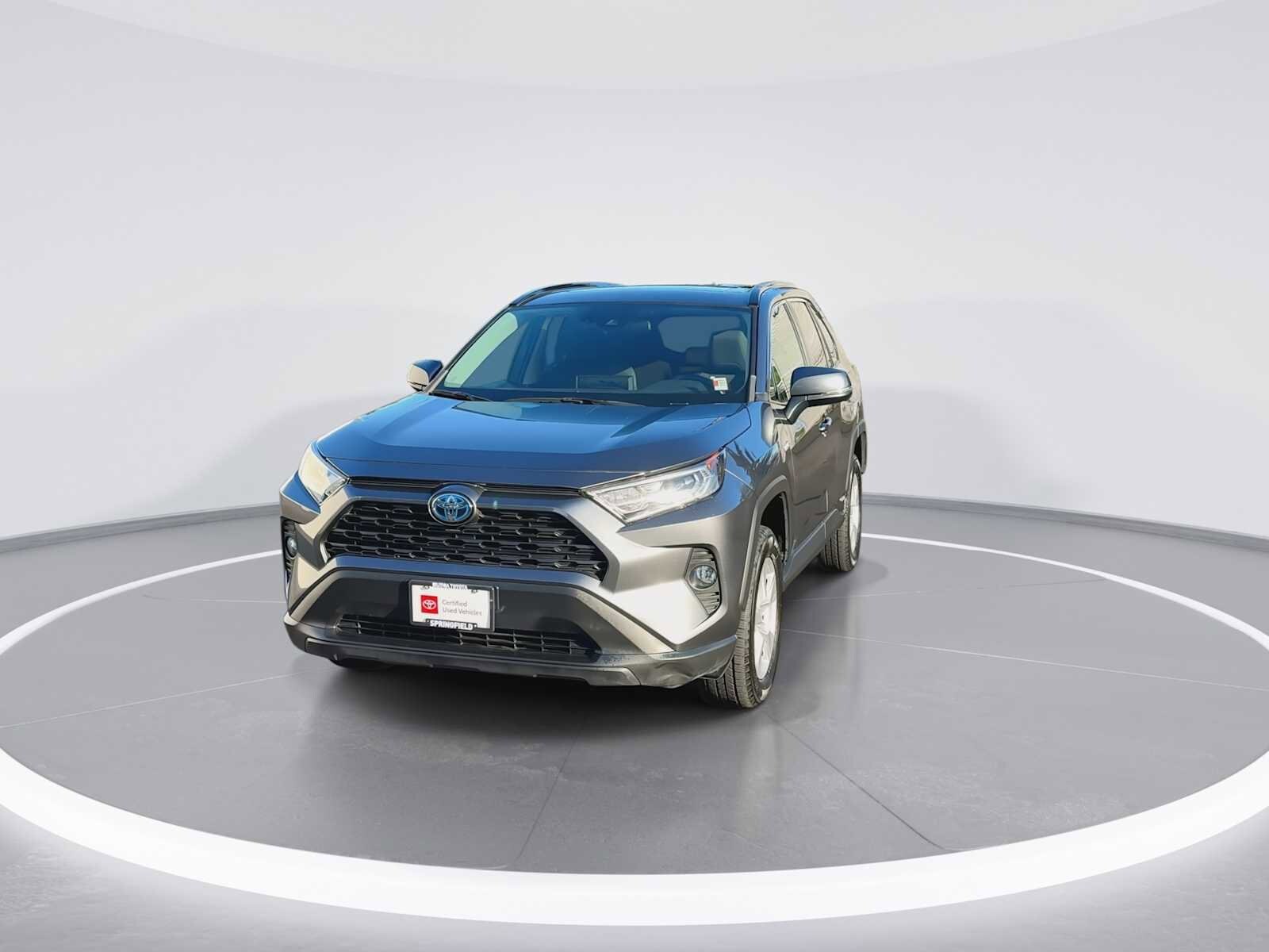2021 Toyota RAV4 Hybrid XLE photo 3