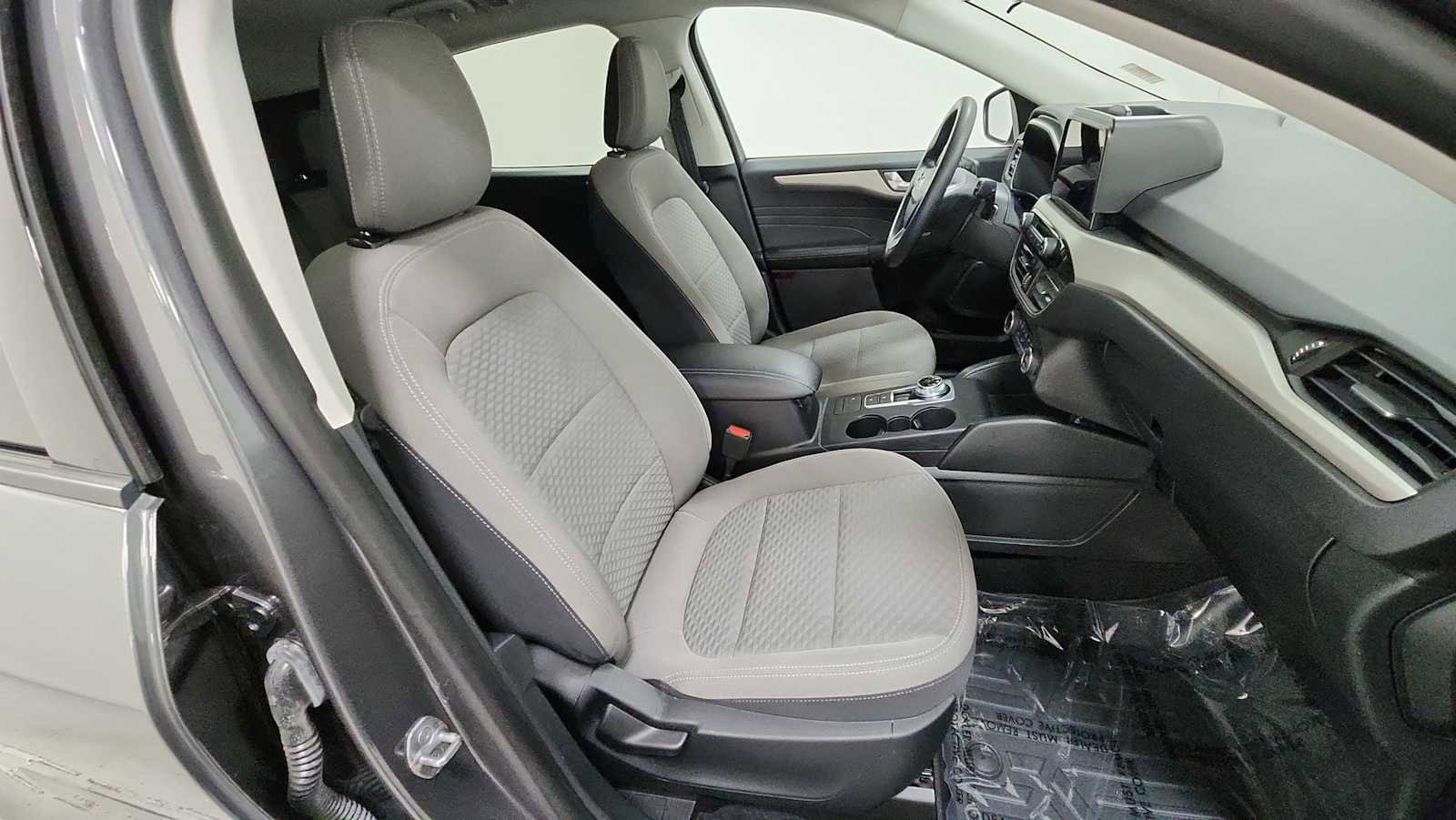 Thumbnail: 2021 Ford Escape - 28