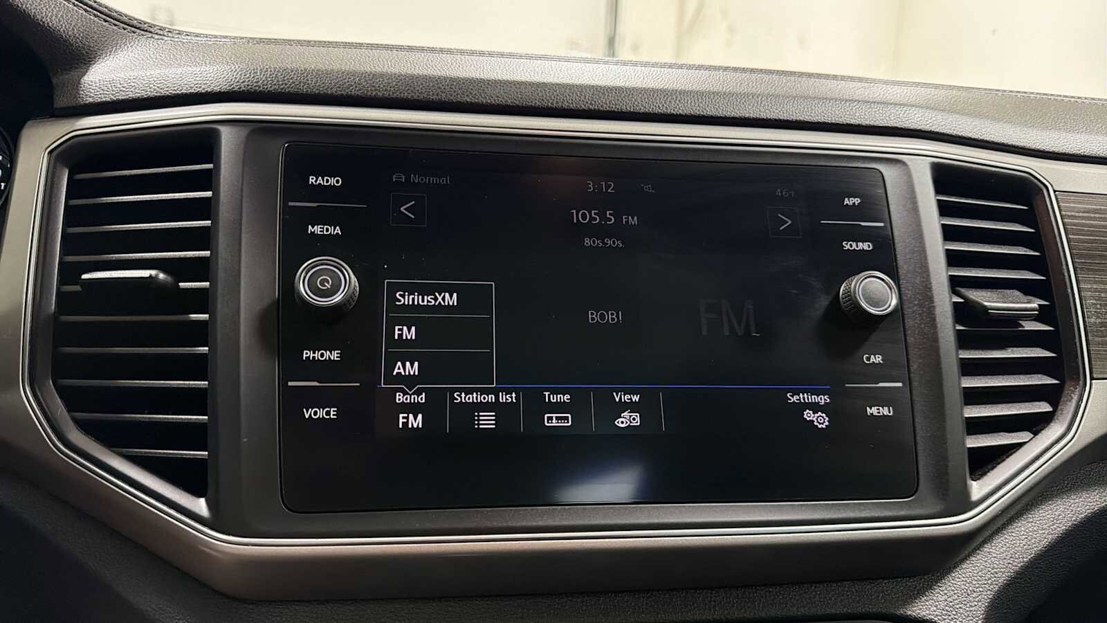 Thumbnail: 2019 Volkswagen Atlas - 18