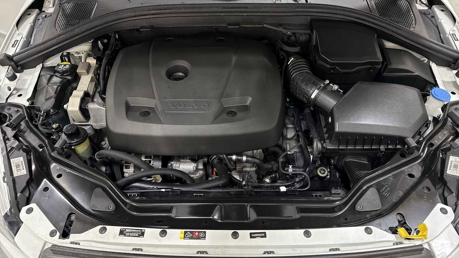 Thumbnail: 2017 Volvo XC60 - 31