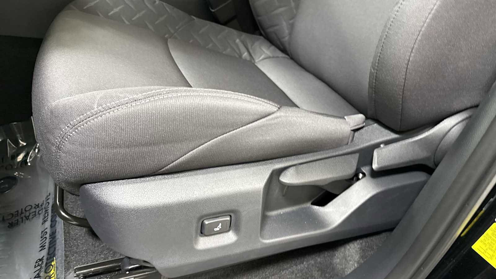 Thumbnail: 2025 Toyota Tacoma - 14