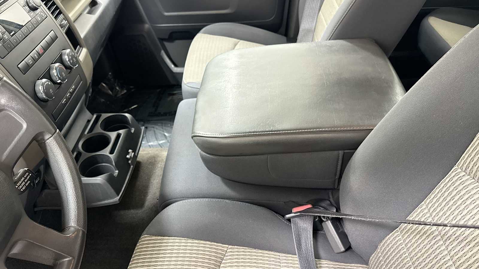 2010 Dodge Ram 1500 ST 21