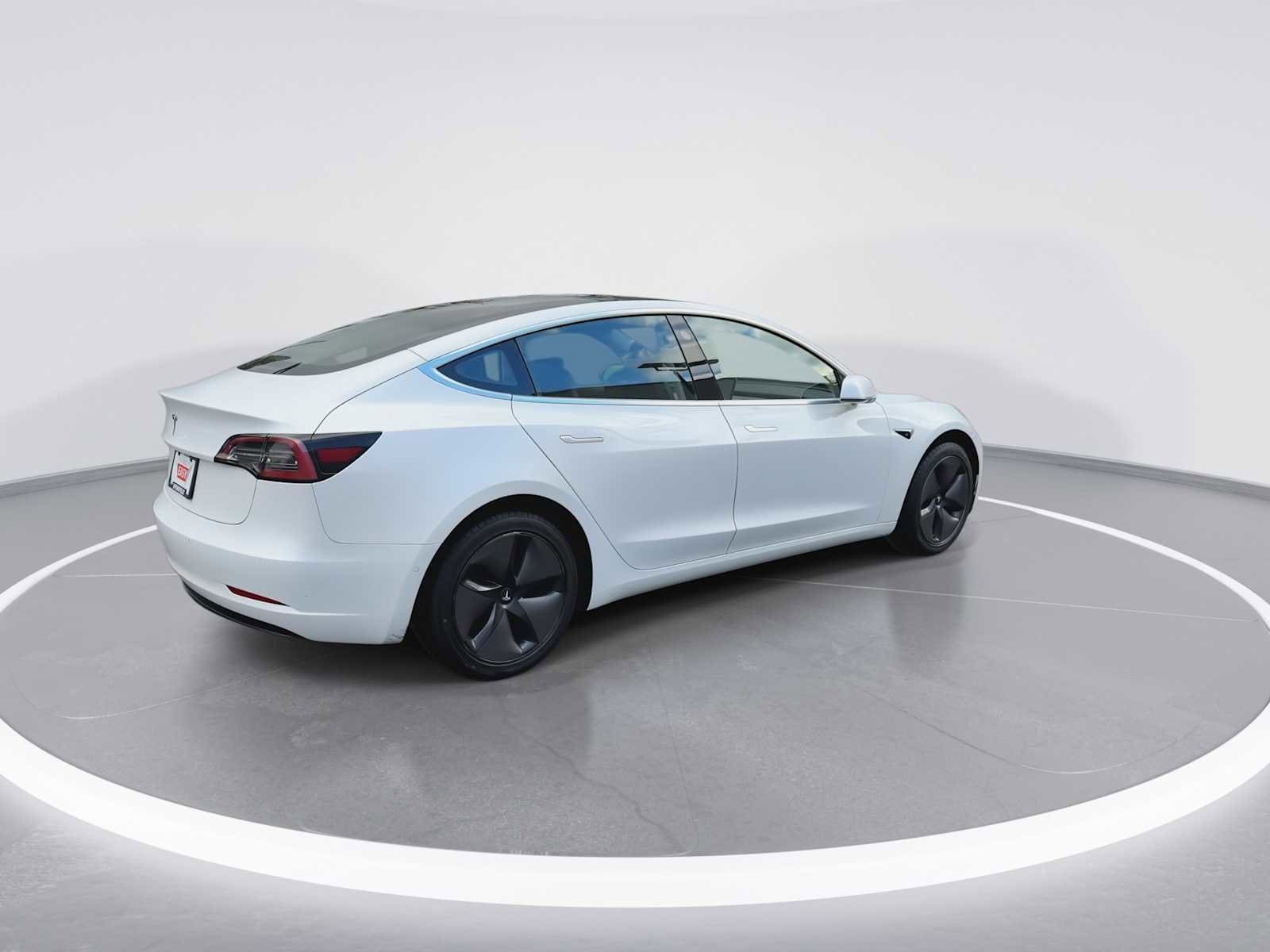 Thumbnail: 2020 Tesla Model 3 - 8