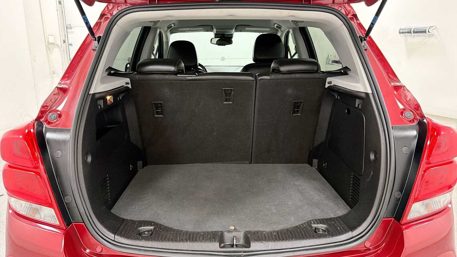 Thumbnail: 2018 Chevrolet Trax - 25