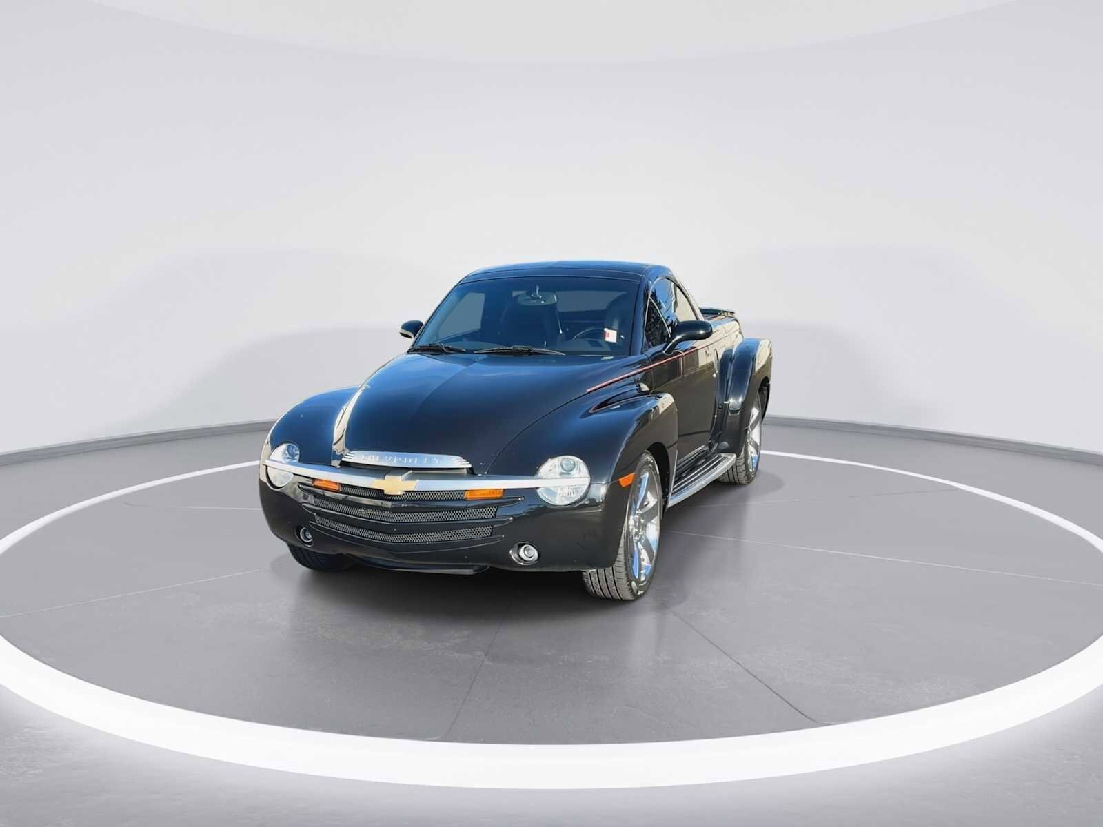 Thumbnail: 2004 Chevrolet SSR - 3