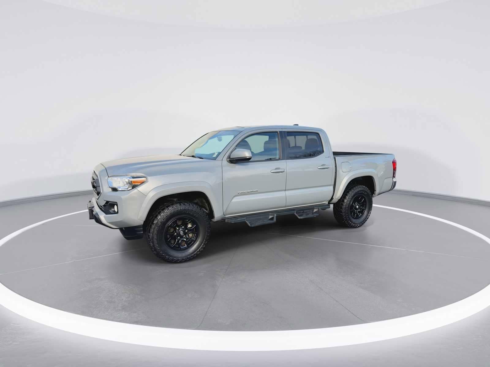 Thumbnail: 2020 Toyota Tacoma - 4