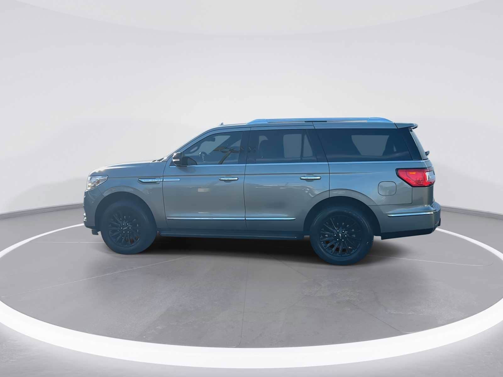 Thumbnail: 2019 Lincoln Navigator - 5