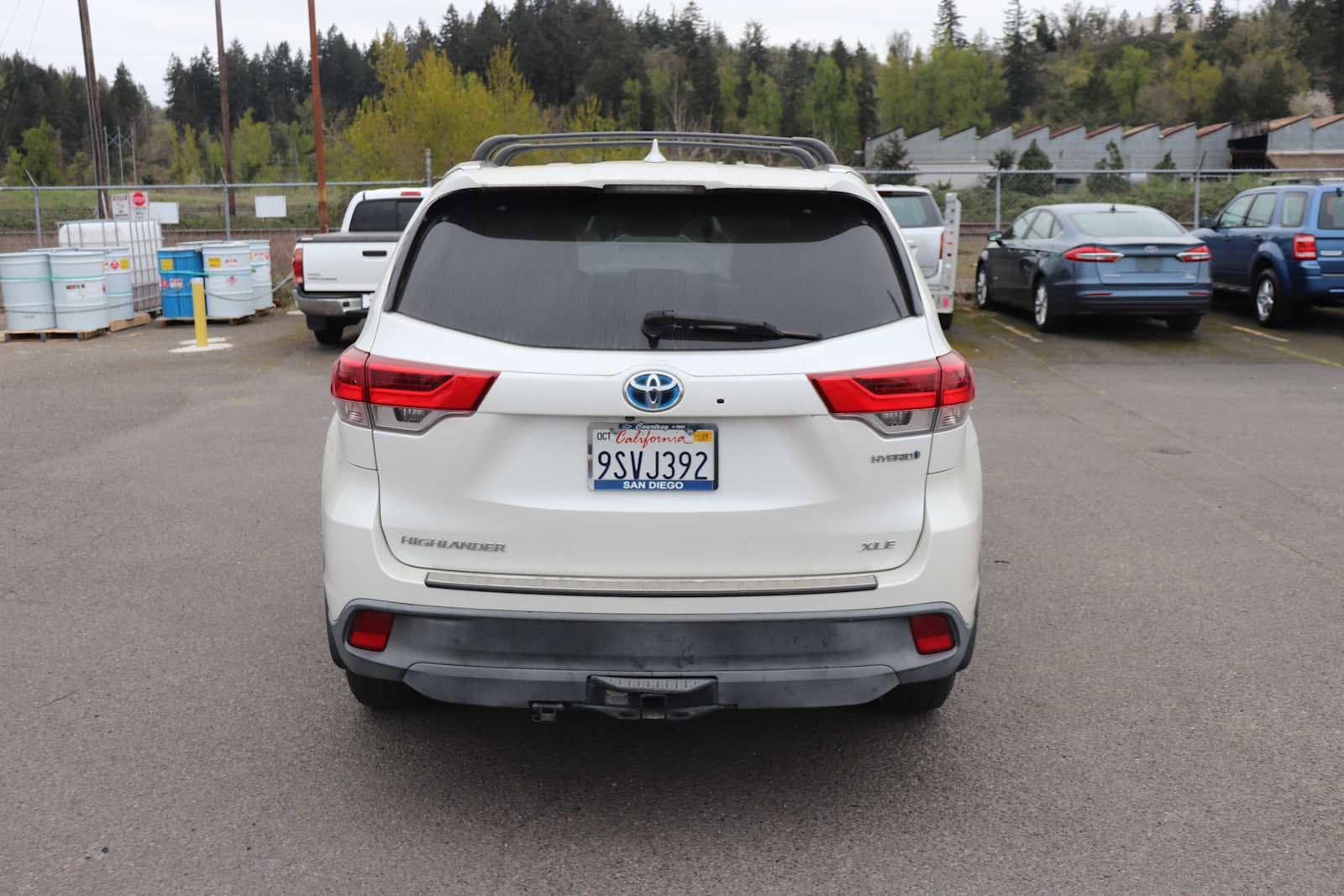 Thumbnail: 2017 Toyota Highlander - 6