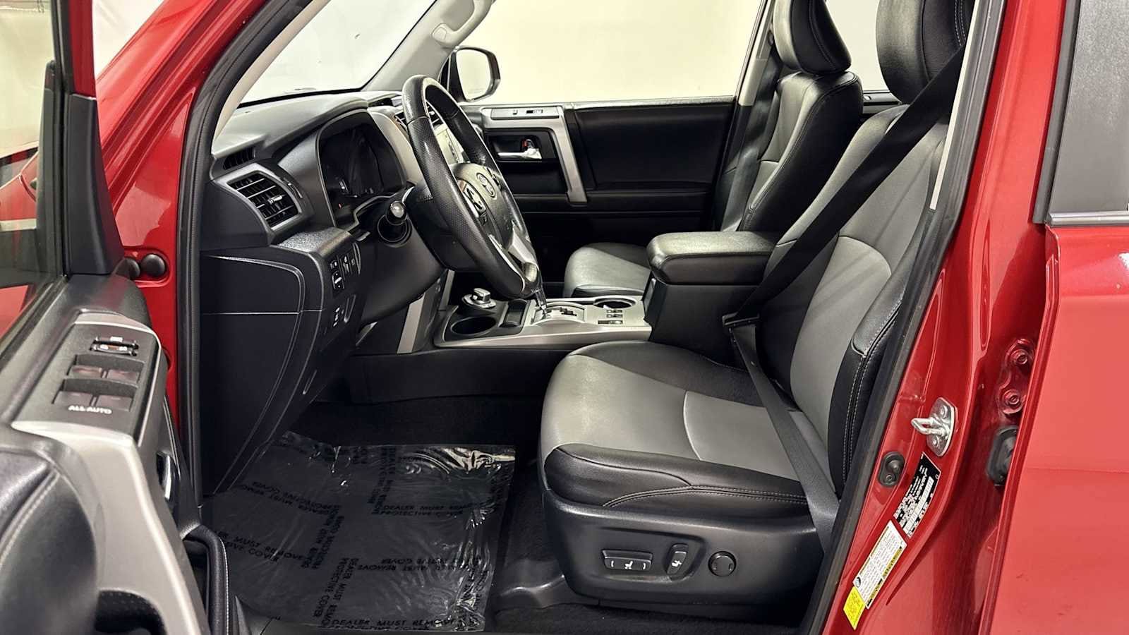 Thumbnail: 2022 Toyota 4Runner - 13