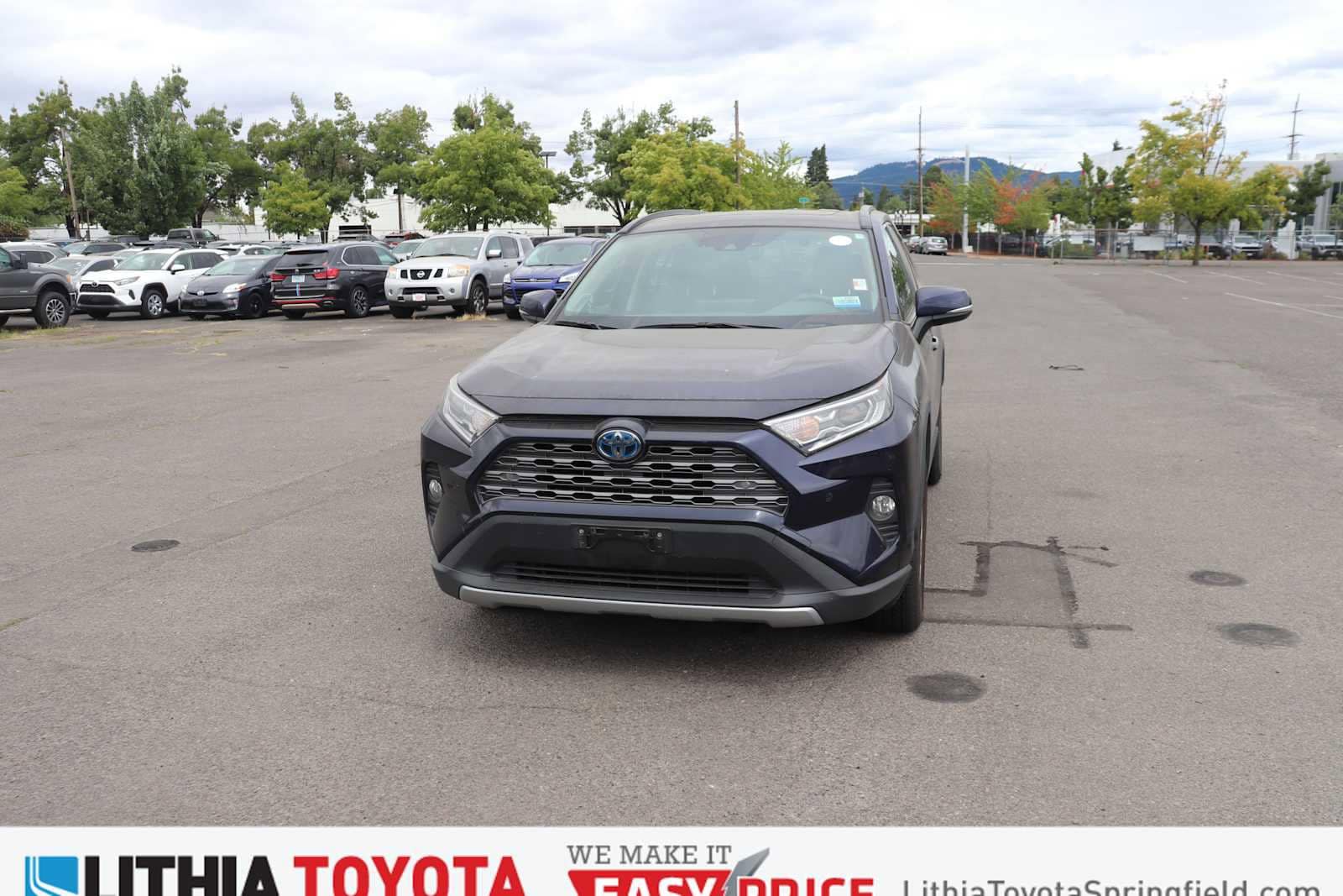 Thumbnail: 2019 Toyota RAV4 - 1