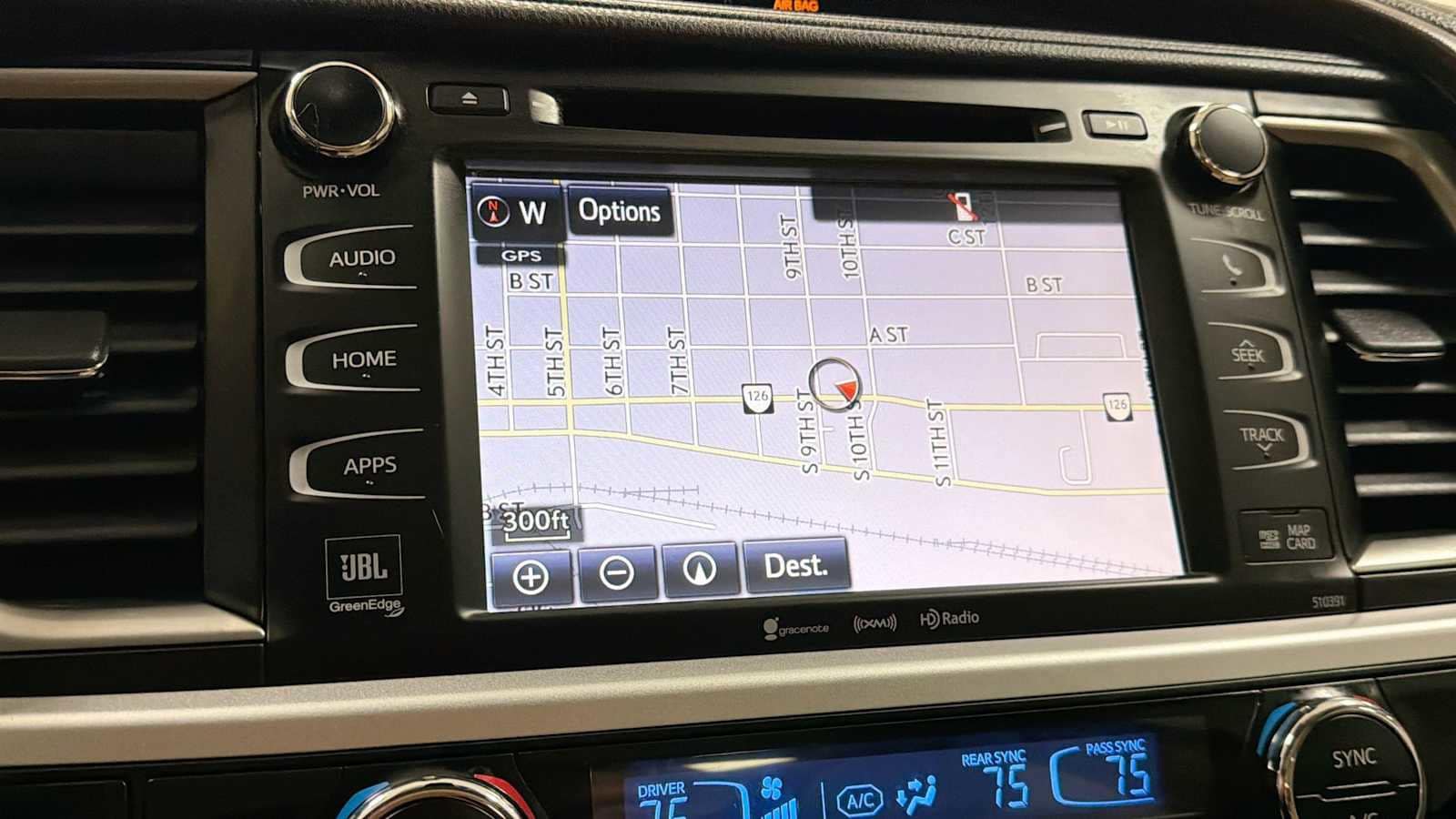 Thumbnail: 2019 Toyota Highlander - 20